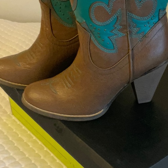 Very VOLATILE Rio Grande Western Boots - Picture 4 of 6